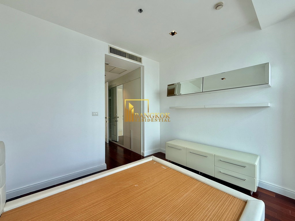 รูป  Athenee Residence - Stunning 4 Bed Luxury Condo For Rent in Prime Location - BR14422CD - รูปที่ 31/62