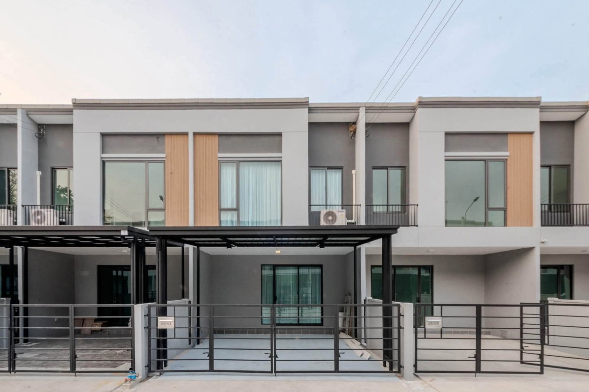 รูป 𝐏𝐥𝐞𝐧𝐨 𝐒𝐮𝐤𝐡𝐮𝐦𝐯𝐢𝐭 𝐁𝐚𝐧𝐠𝐧𝐚 2  ทาวน์โฮม 2 ชั้น ตกแต่งสวย พร้อมอยู่ |  📍 ใกล้ Mega Bangna | เดินทางสะดวก ใกล้ทางด่วน - รูปที่ 1/18