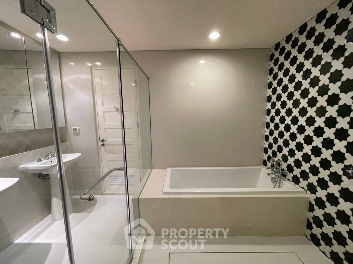 รูป คอนโด 3-ห้องนอน ที่ ออกัสตัน สุขุมวิท22 ใกล้ MRT ศูนย์การประชุมแห่งชาติสิริกิติ์ (ID 3260610) - รูปที่ 19/27
