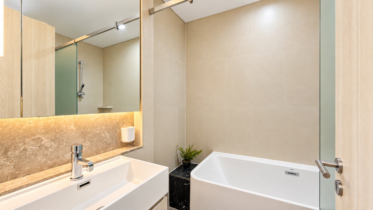 picture Best Value 2BR Condo Sukhumvit 24 179,935/Sqm Near BTS Phrom Phong - U6657319 - 19/21
