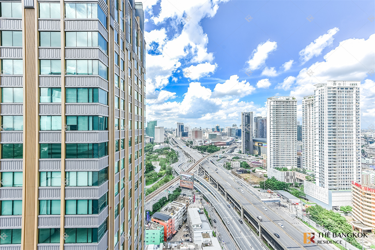 picture Convenient Travel, Great Value per Square Meter Equinox Phahol-Vipha - 1/10