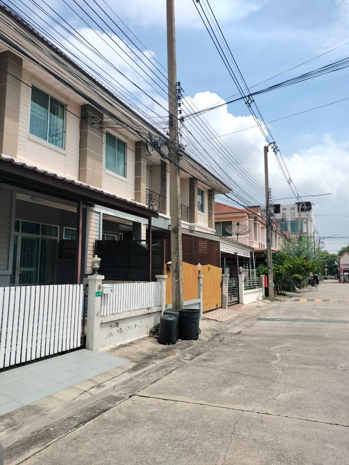 picture For Rent : Townhouse Ruenruedee Village 4 , Rangsit Klong 4 - 5/23