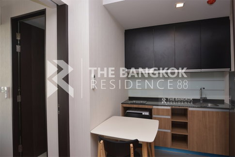 Great Price, Prime Location, Dont Miss Out!! Wish Signature Midtown Siam near BTS Ratchathewi