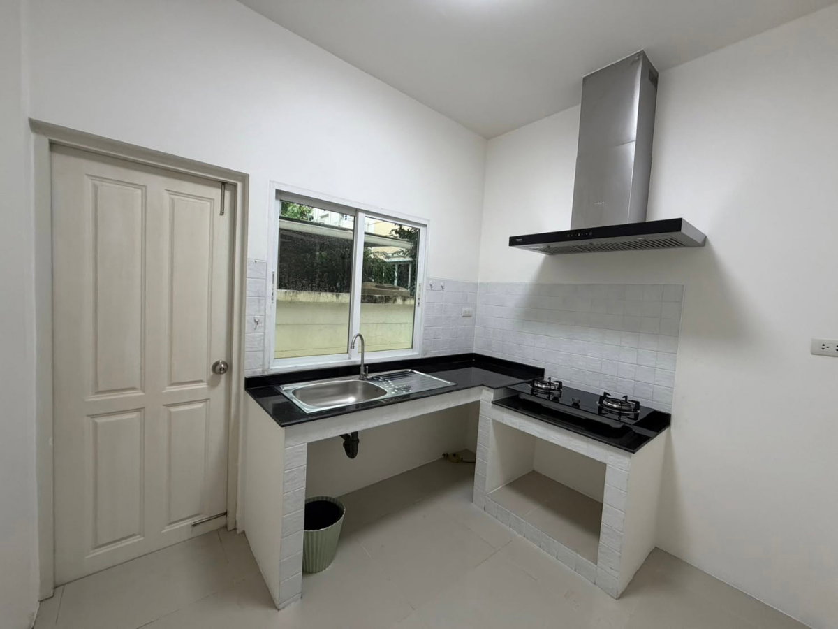 รูป ให้เช่า บ้านเดี่ยว Bangkok Boulevard Ratchada–Ramintra 2 | 234 ตร.ม. | 3 ห้องนอน + ห้องแม่บ้าน | Fully Furnished | รับต่างชาติ - รูปที่ 12/12