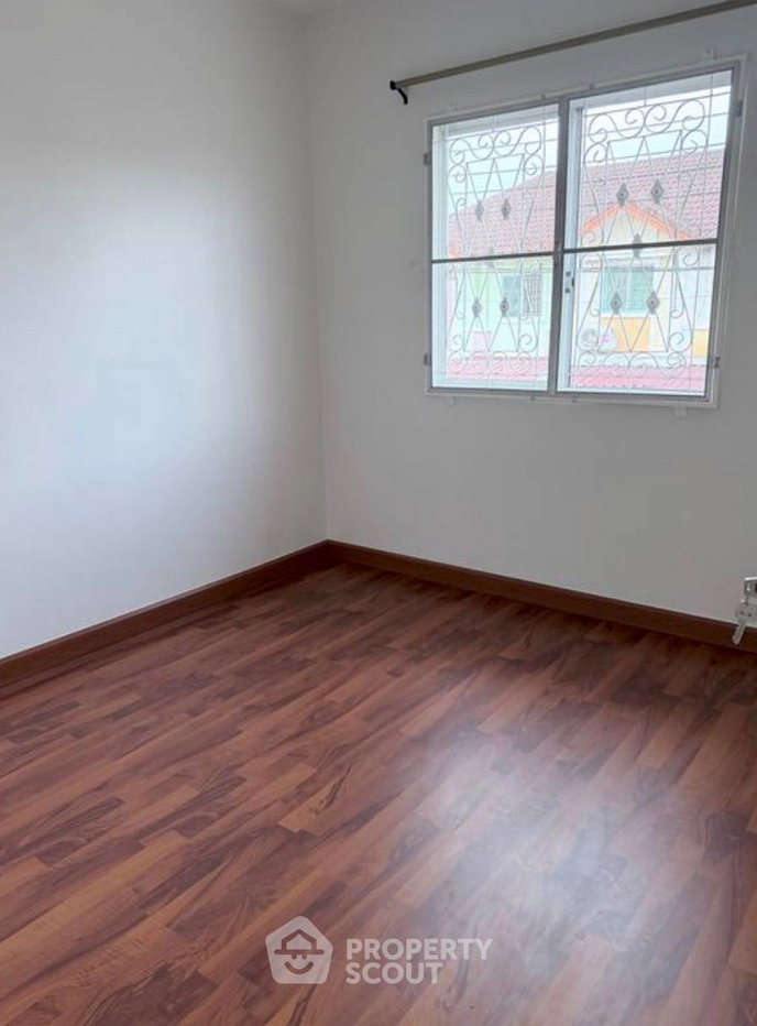 picture Pet-Friendly 4-BR Townhouse At Pruksa Ville 18 (ID 3396415) - 4/4