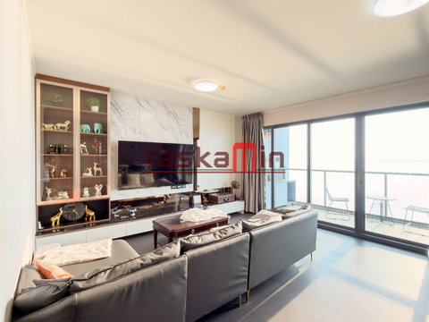 Zire Wongamat Condo for Sale – 2 Bedrooms, 98 SQM