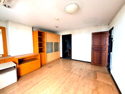 ขายคอนโด : Supalai Place Sukhumvit 39 | Unbeatable Deal! THB 6.99M Only 25th Fl. Tower B, Heart of Phrom Phong # AS-7940