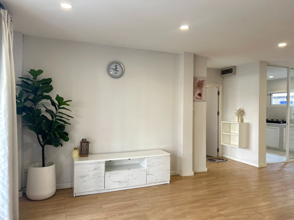 picture Kwan Viang Village, Hang Dong, Complete Furniture Package and Electrical Appliances. - 10/46