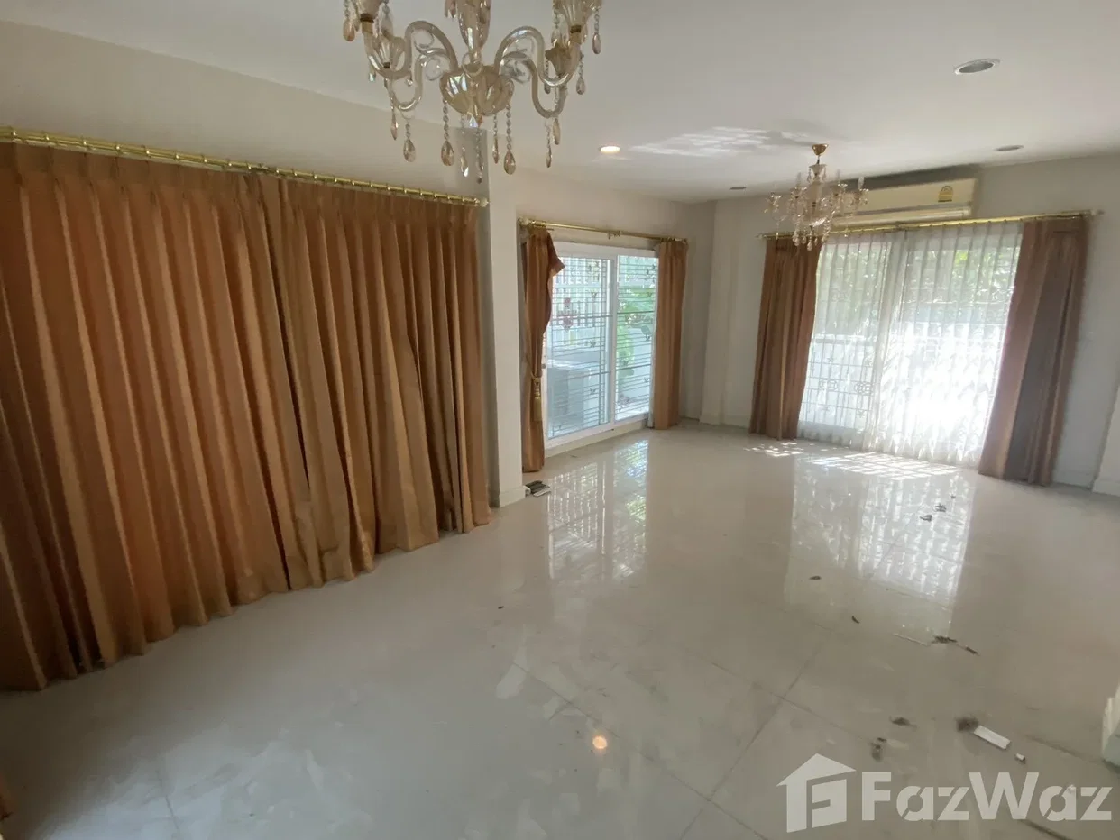 picture 4 Bedroom House for sale at Life Bangkok Boulevard Ramintra  6820086 - 10/22