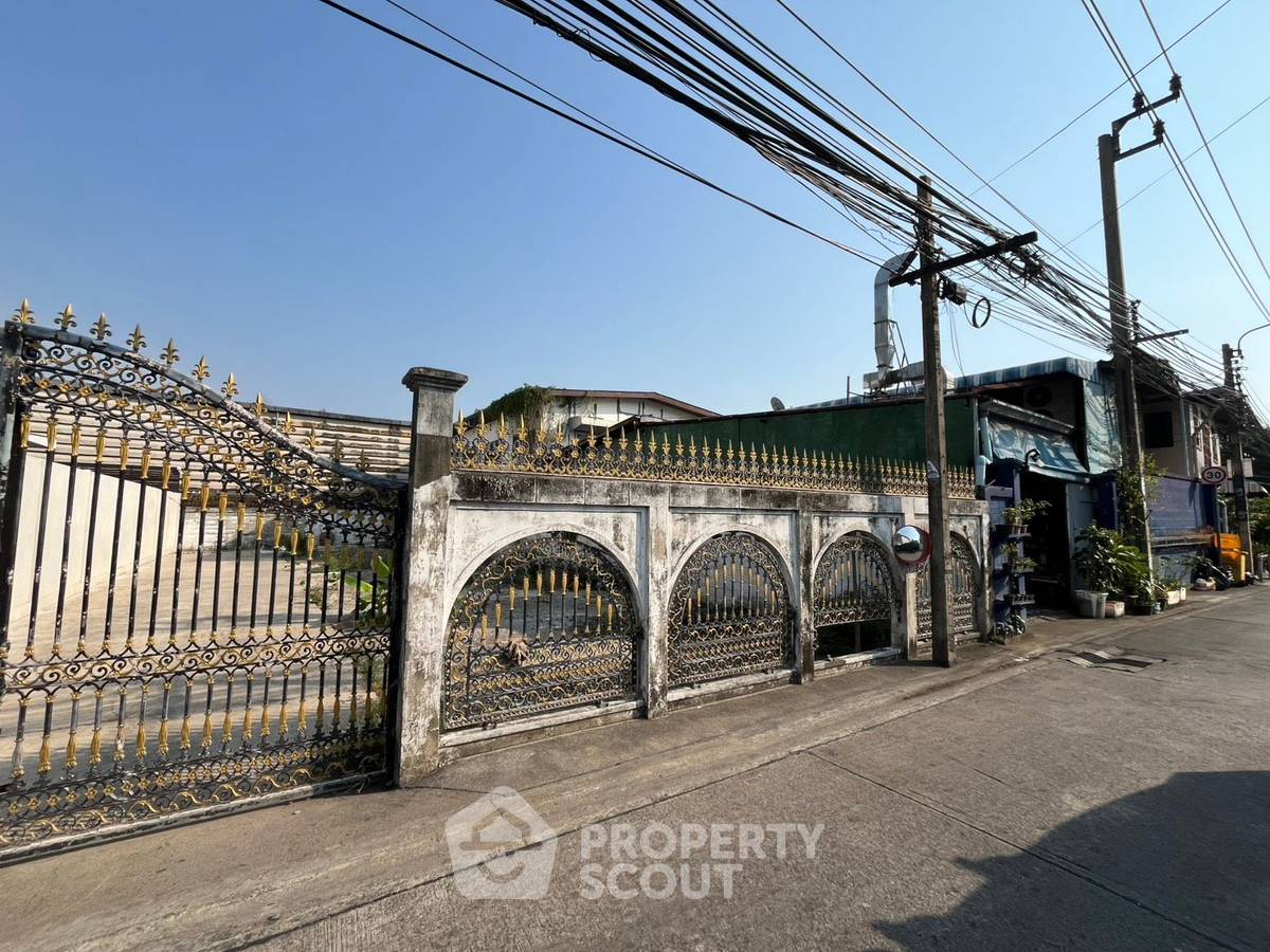รูป ที่ดินสำหรับปล่อยขาย 320 ตารางเมตร แถว ใน บางโพงพาง (ID 2674112) - รูปที่ 4/5