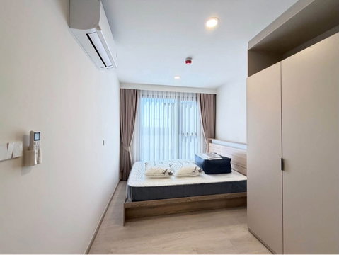 New condo for rent, fully furnished.