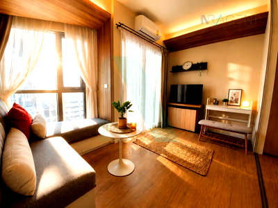 Condos for sale : For Sell Condo TRIPLE Y RESIDENCE Building 1, Floor 15,1 bed room, Room size 32 sqm