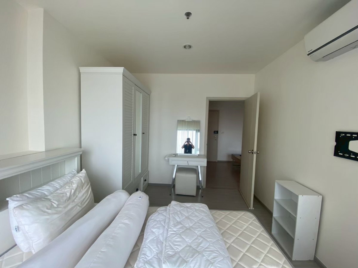 picture 𝐀𝐬𝐩𝐢𝐫𝐞 𝐒𝐚𝐭𝐡𝐨𝐫𝐧 𝐑𝐚𝐭𝐜𝐡𝐚𝐩𝐫𝐮𝐞𝐤 ✨Fully furniture ,ready to move in //contact LineID:@thirdproperty - 4/8