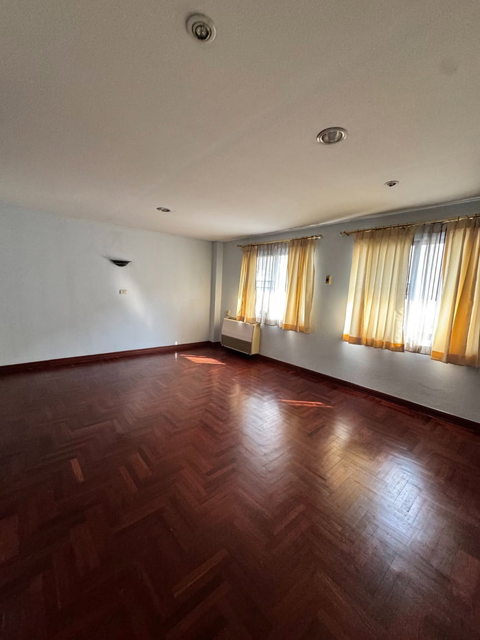รูป LTH16332 - 4-Storey Townhouse for Rent | Thonglor Soi 7 | 450 Sq.m. | 6 Beds/Offices | 4 Baths | 150K/Month - รูปที่ 4/6