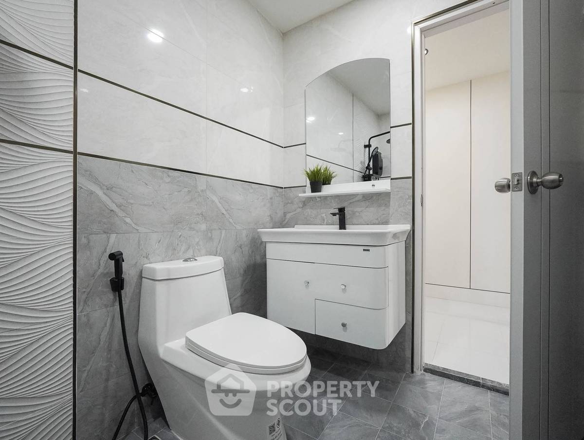 รูป บ้านสามห้องนอน พื้นที่หนึ่งร้อยห้าตารางเมตร ขายในห้วยใหญ่ บางละมุง (ID 3399759) - รูปที่ 26/31