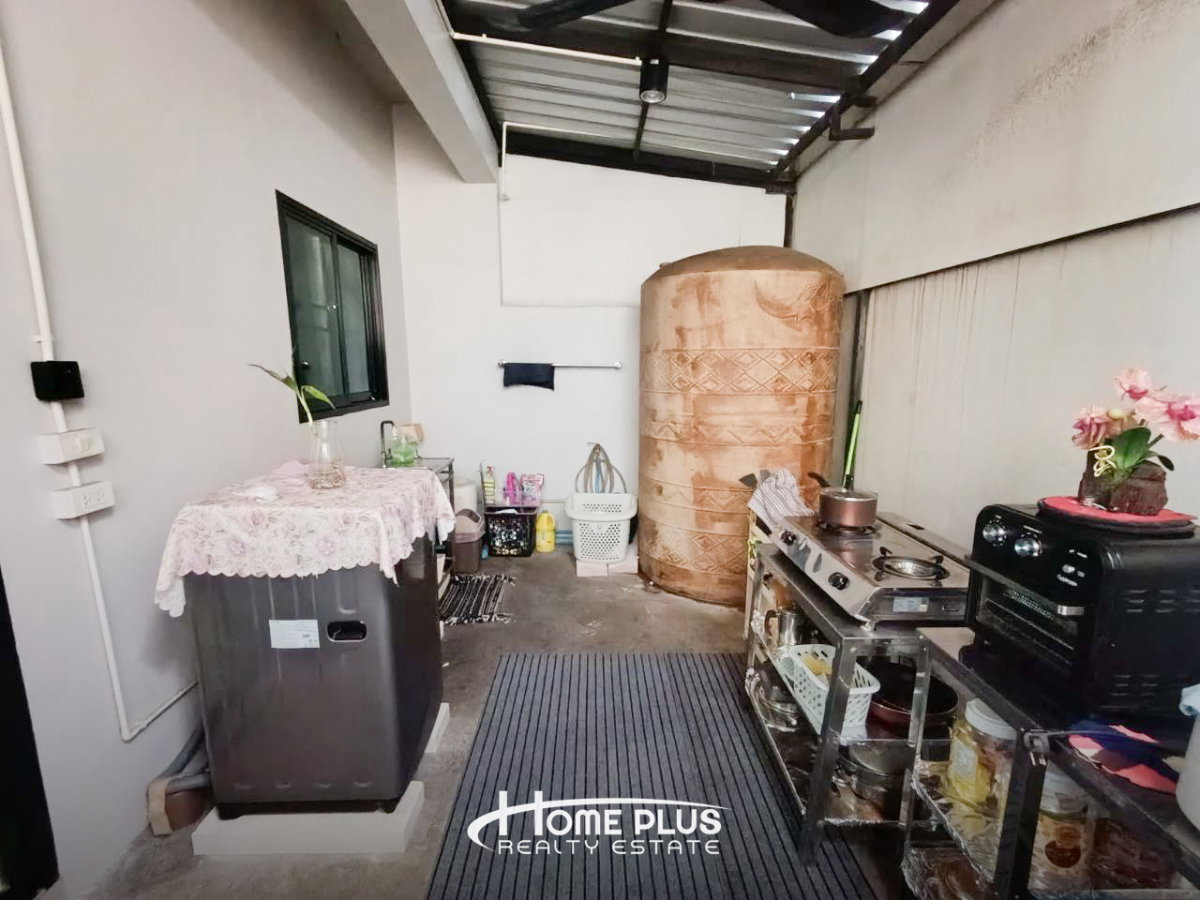 รูป 🏡 ขายทาวน์โฮมหลังริม หมู่บ้านนิวยอร์ก รังสิต คลอง 4 พร้อมผู้เช่า ทำเลศักยภาพ ใกล้ฟิวเจอร์พาร์ค - รูปที่ 4/17