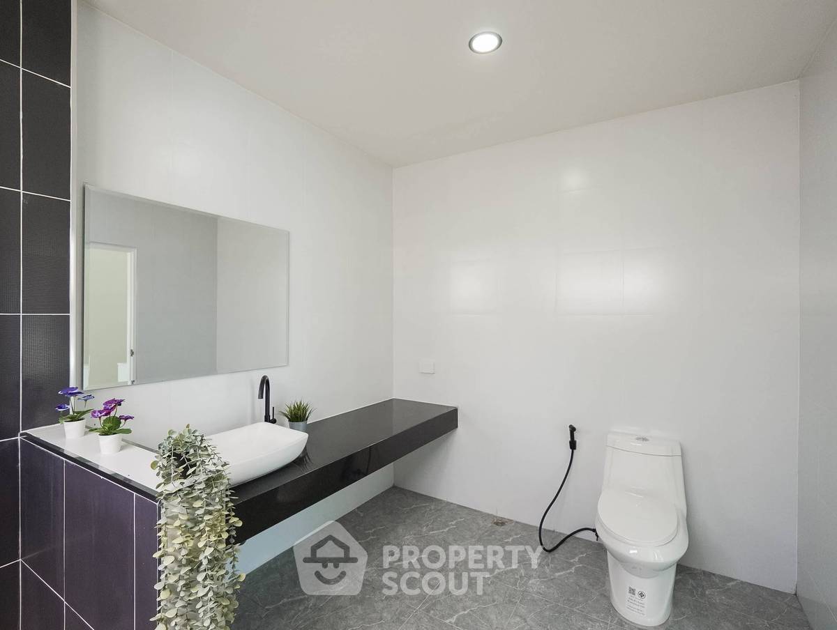 รูป บ้านสามห้องนอน พื้นที่หนึ่งร้อยห้าตารางเมตร ขายในห้วยใหญ่ บางละมุง (ID 3399759) - รูปที่ 13/31