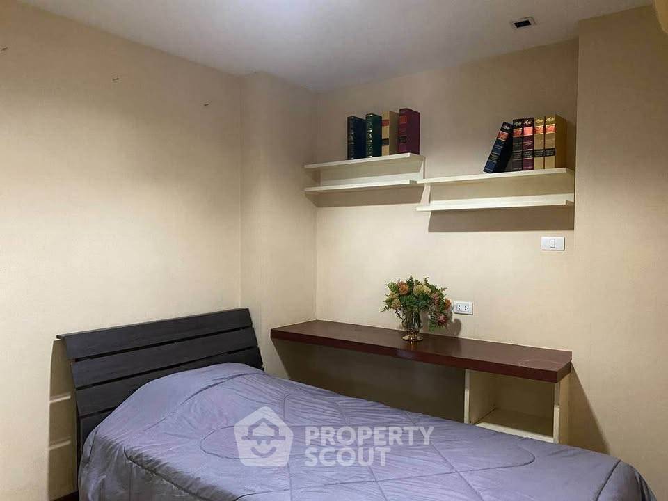 picture 2-BR Condo For Sale At J.W. Boulevard Srivara Condominium (ID 3399672) - 3/9