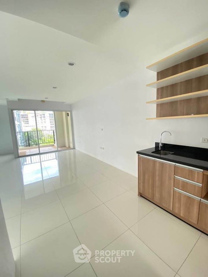 รูป คอนโด สตูดิโอ ที่ ไดมอนด์ สวีท รีสอร์ท ใกล้ พัทยาใต้ (ID 3397605) - รูปที่ 3/9