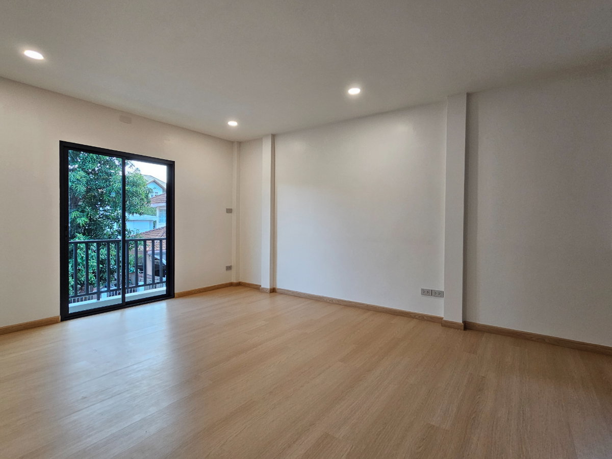 picture For sale at Baan Oon Rak, Lat Phrao 87, Yaek 16—located near CDC - 7/11