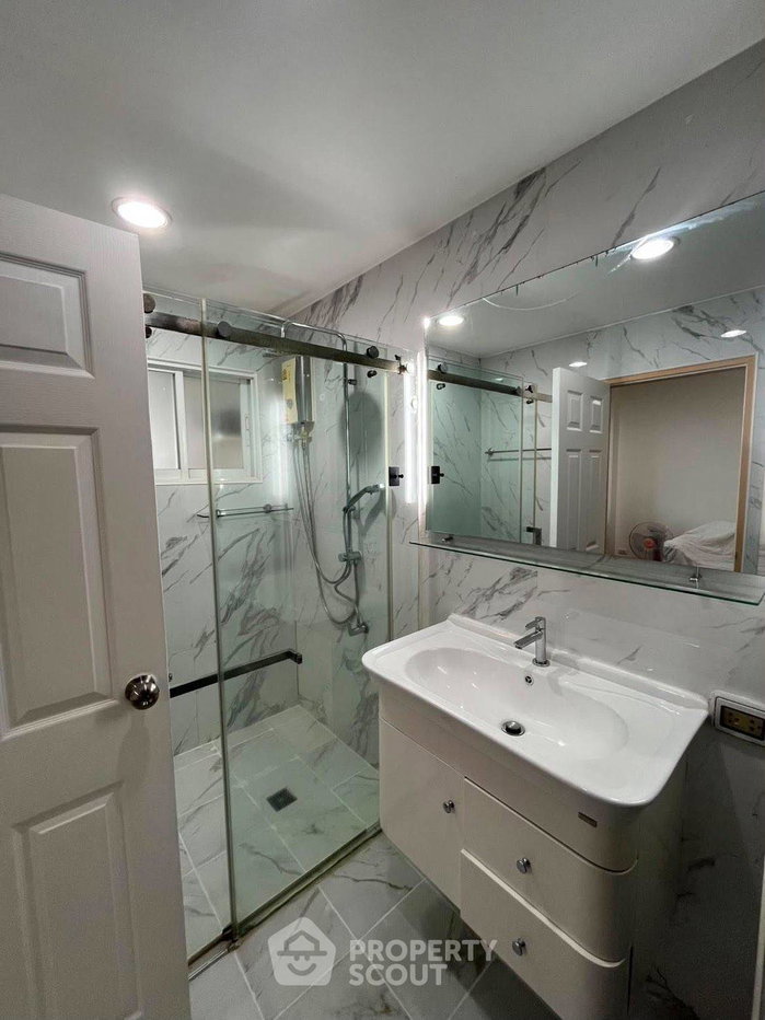 picture 1-BR Condo at Life @ Ratchada-Huaikwang near MRT Sutthisan (ID 3399758) - 16/20
