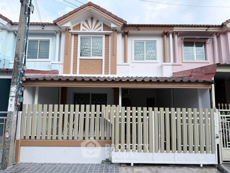 picture Pet-Friendly 4-BR Townhouse At Pruksa Ville 18 (ID 3396415) - 1/4
