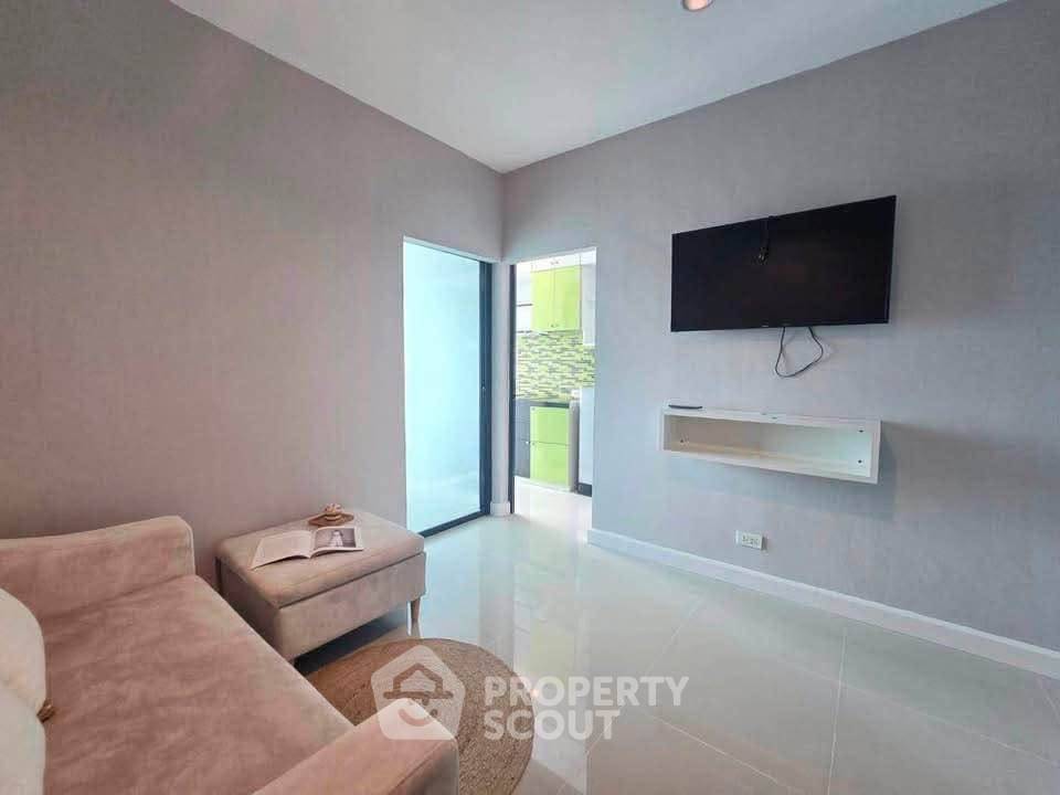 รูป คอนโด 1-ห้องนอน ที่ เดอะเฟิร์สคอนโด ใน คลองตำหรุ (ID 3401413) - รูปที่ 5/6