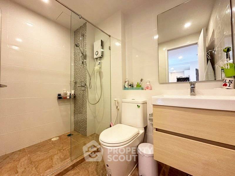 picture 2-BR Condo at Metro Luxe Riverfront near MRT Phra Nang Klao Bridge (ID 3398744) - 7/15