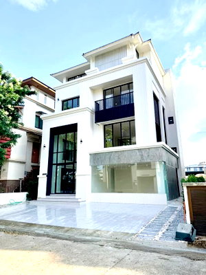 Home office for sale Wang Thonglang : HK0692, Home Office for r3nt and sale 10 Br., Pracha Uthit-Mengjai.