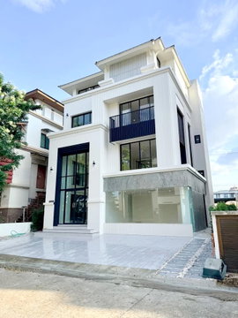 HK0692, Home Office for r3nt and sale 10 Br., Pracha Uthit-Mengjai.
