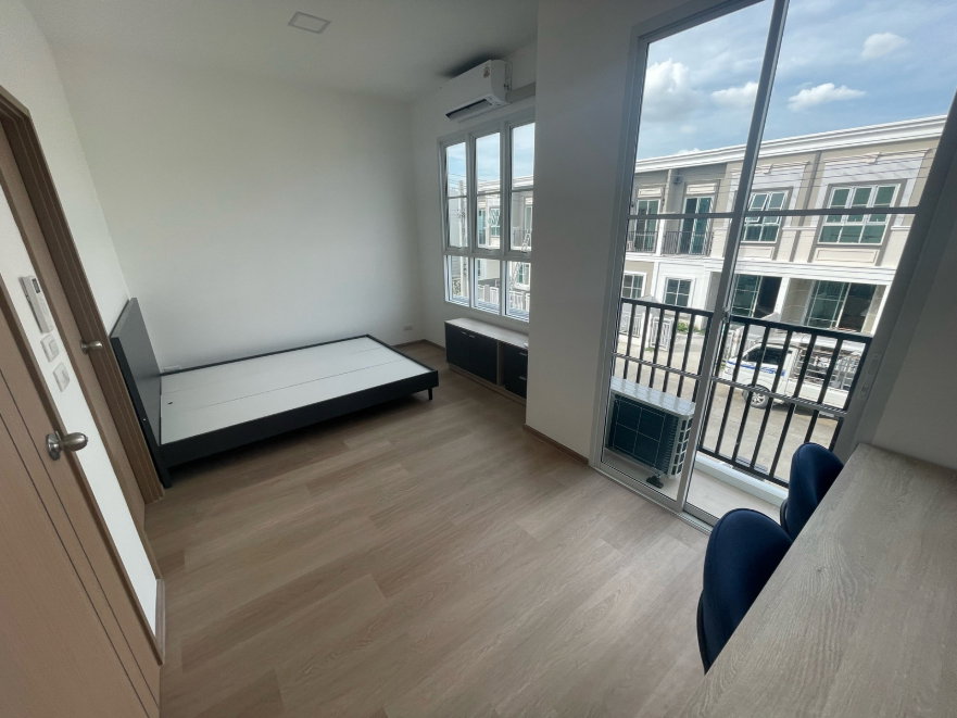 รูป 🏡✨ ให้เช่าทาวน์โฮม 2 ชั้น iCopenh Sukhumvit 76 | บ้านใหม่ เฟอร์นิเจอร์และเครื่องใช้ไฟฟ้าครบ พร้อมเข้าอยู่ ใกล้ BTS สำโรง–แบริ่ง - รูปที่ 5/10