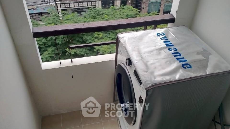 picture 1-BR Condo at J.W. Boulevard Srivara Condominium in Phlapphla (ID 3300435) - 18/19