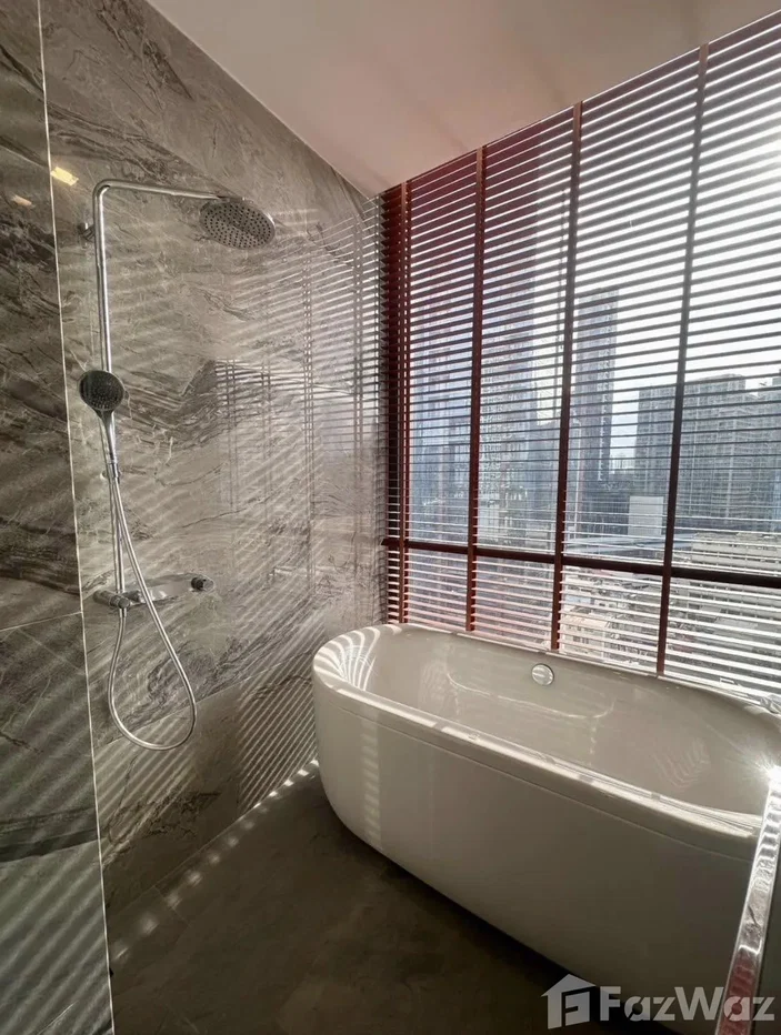 picture LAVIQ 57 | 3 bed 3 bath 6858034 - 11/15