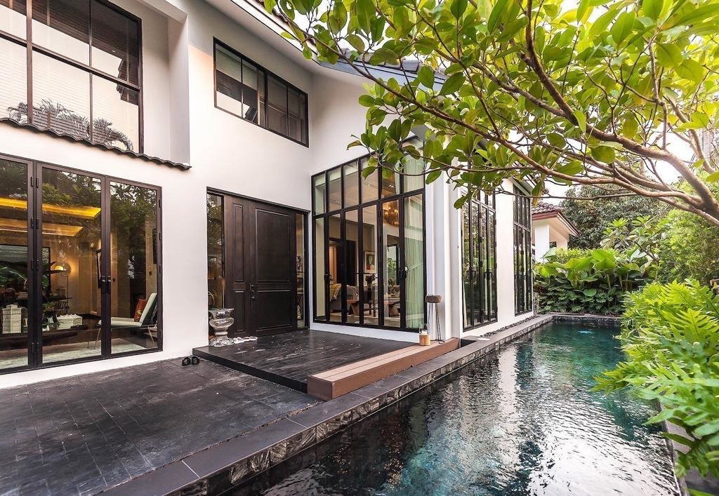 รูป LTH16329 - Pool Villa for Rent | Thonglor | Near BTS Thong Lo | 85 Sq.wah | 340 Sq.m. | 4 Beds | 4 Baths | 320K/Month - รูปที่ 1/8