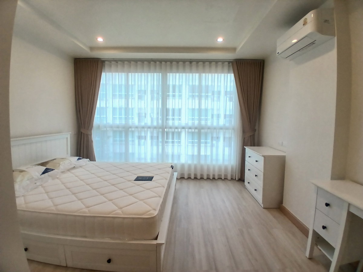 picture Happy Condominium, Lardprao 101, 5th floor, corner room. - 2/20
