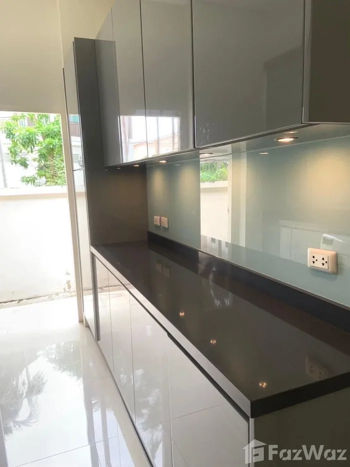 picture House for Rent at Sirisa 16 6857696 - 8/26