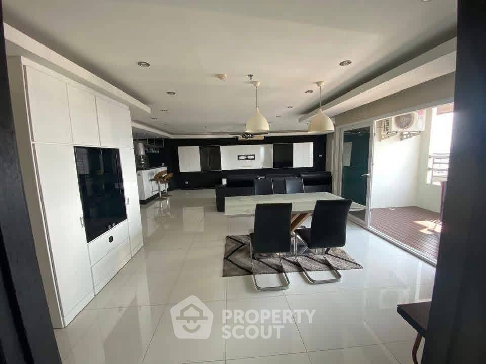รูป คอนโด 2 ห้องนอน ขนาด 183 ตร.ม. ชั้น 19 ที่ Pattaya Klang Center Point Condominium (ID 3399834) - รูปที่ 8/14