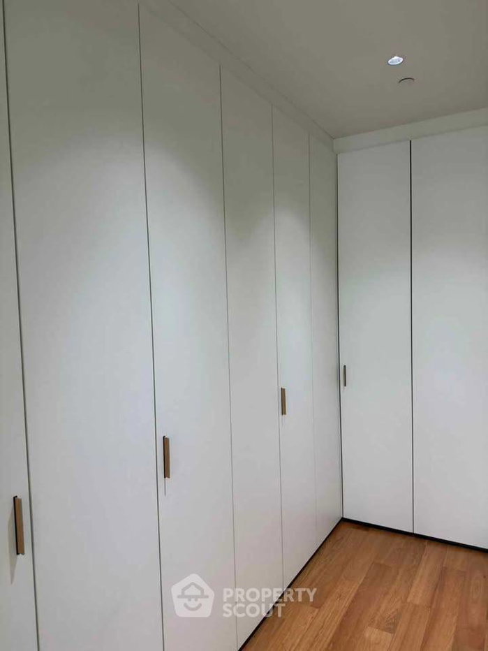 picture 2-BR Condo at Sindhorn Residence near BTS Ratchadamri (ID 3399452) - 9/18
