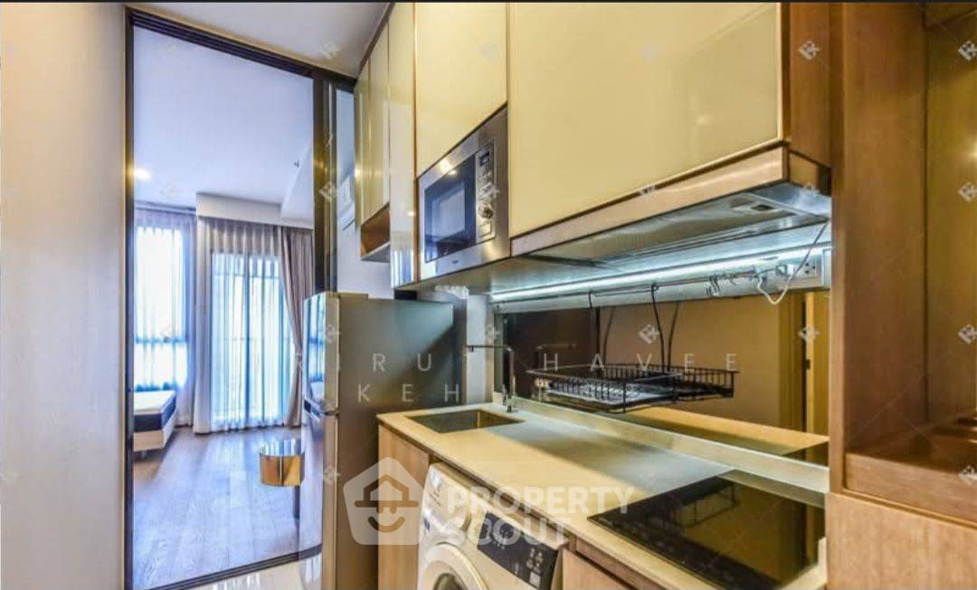 picture Studio Condo at Park Origin Phayathai near BTS Phaya Thai (ID 3358274) - 8/14