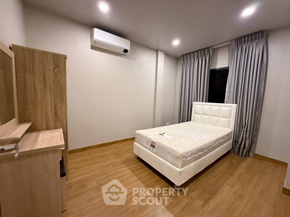 รูป บ้าน 4-ห้องนอน ที่ เซนโทร พระราม 2-พุทธบูชา ใน ท่าข้าม (ID 3398741) - รูปที่ 12/29