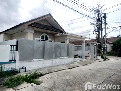 Houses for sale Thalang Phuket : 3 Bedroom House for sale at Sinsuk Thanee Village 6854547