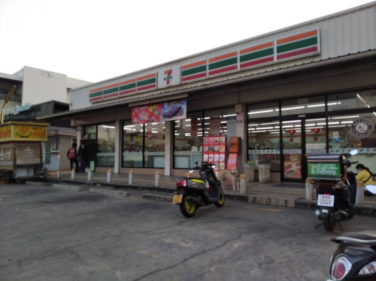 รูป พื้นที่ว่างให้เช่าทำร้านค้า ติดถนน มีที่จอดรถสะดวก - รูปที่ 8/9