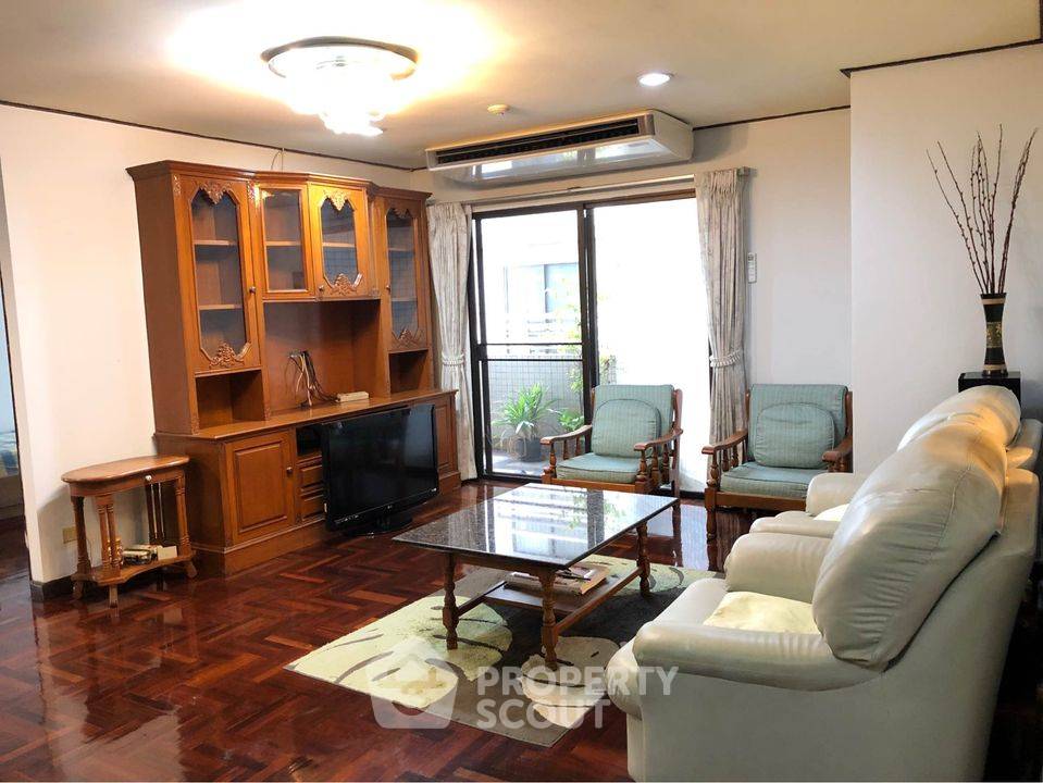 picture High-Floor 3-BR At Richmond Palace Near BTS Phrom Phong (ID 635694) - 1/12