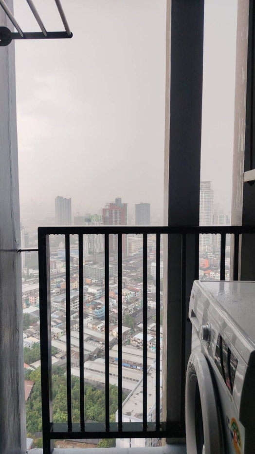 รูป ให้เช่าด่วน! ห้องคอนโด วิวสูงโปร่ง ราคาพิเศษ 1ห้องนอน ที่ The Base Park West Btsอ่อนนุช - รูปที่ 10/10