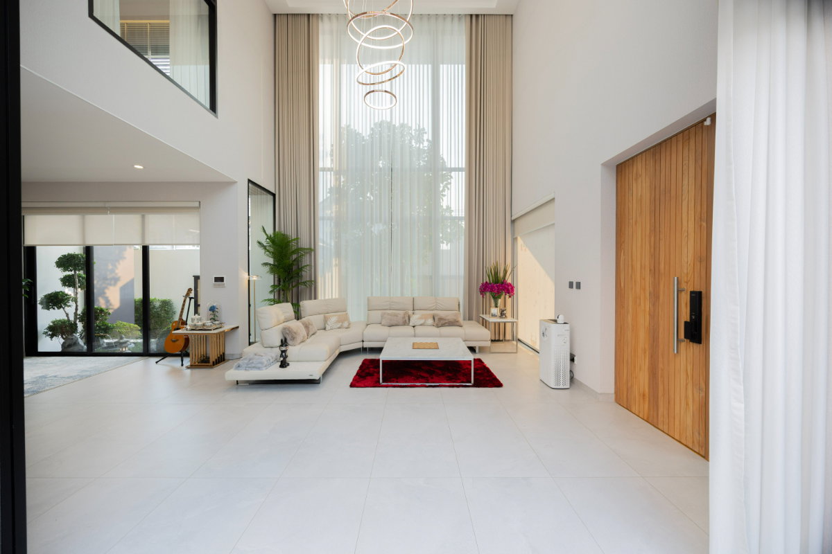 รูป Pool Villa 2 ชั้น บ้านหรูสไตล์โมเดิร์น พร้อมสระว่ายน้ำในตัว ใกล้เซ็นทรัลแอร์พอร์ตและสนามบิน #A8-V0051 - รูปที่ 7/26