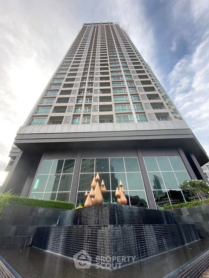 รูป คอนโด 1 ห้องนอน ชั้น 28 Rhythm Sathorn ใกล้ BTS สะพานตากสิน 300 ม. (ID 3399811) - รูปที่ 1/22