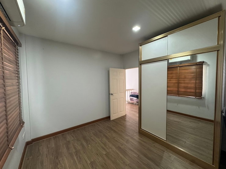 รูป ❄️✨️ บ้านเดี่ยวให้เช่า ลาดพร้าว 41 | ใกล้ MRT เพียง 10 นาที • 3 ห้องนอน • จอดรถ 4 คัน • ทำออฟฟิศได้ - รูปที่ 8/13