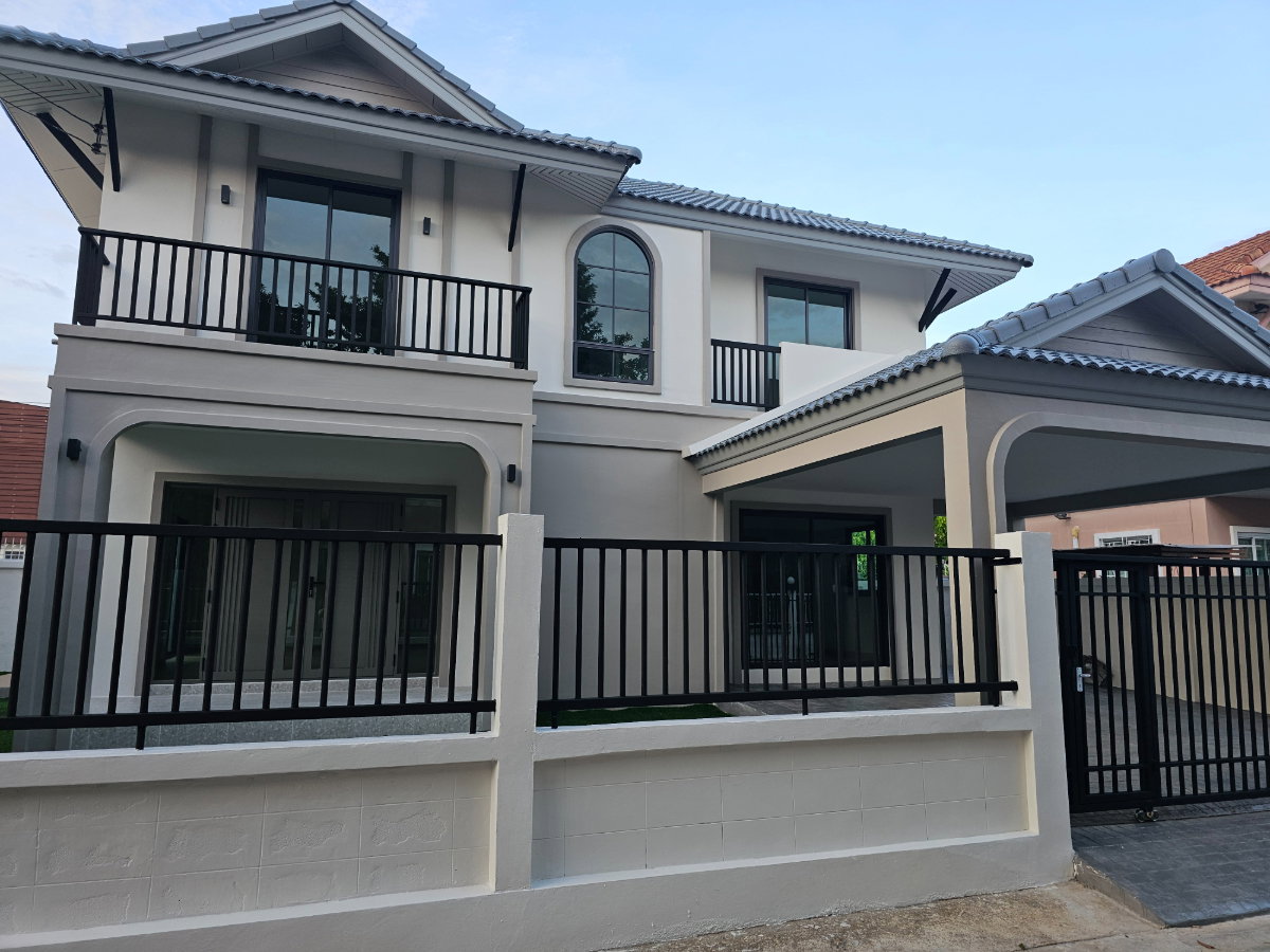 picture For sale at Baan Oon Rak, Lat Phrao 87, Yaek 16—located near CDC - 2/11