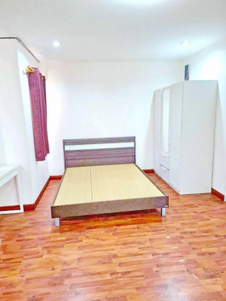 picture 			Corner House for Rent 2.8km Phetkasem69-77 3Bed 3Bath MRT LakSong only Lertlah Inter Sch 566m. 1 km           - 5/8