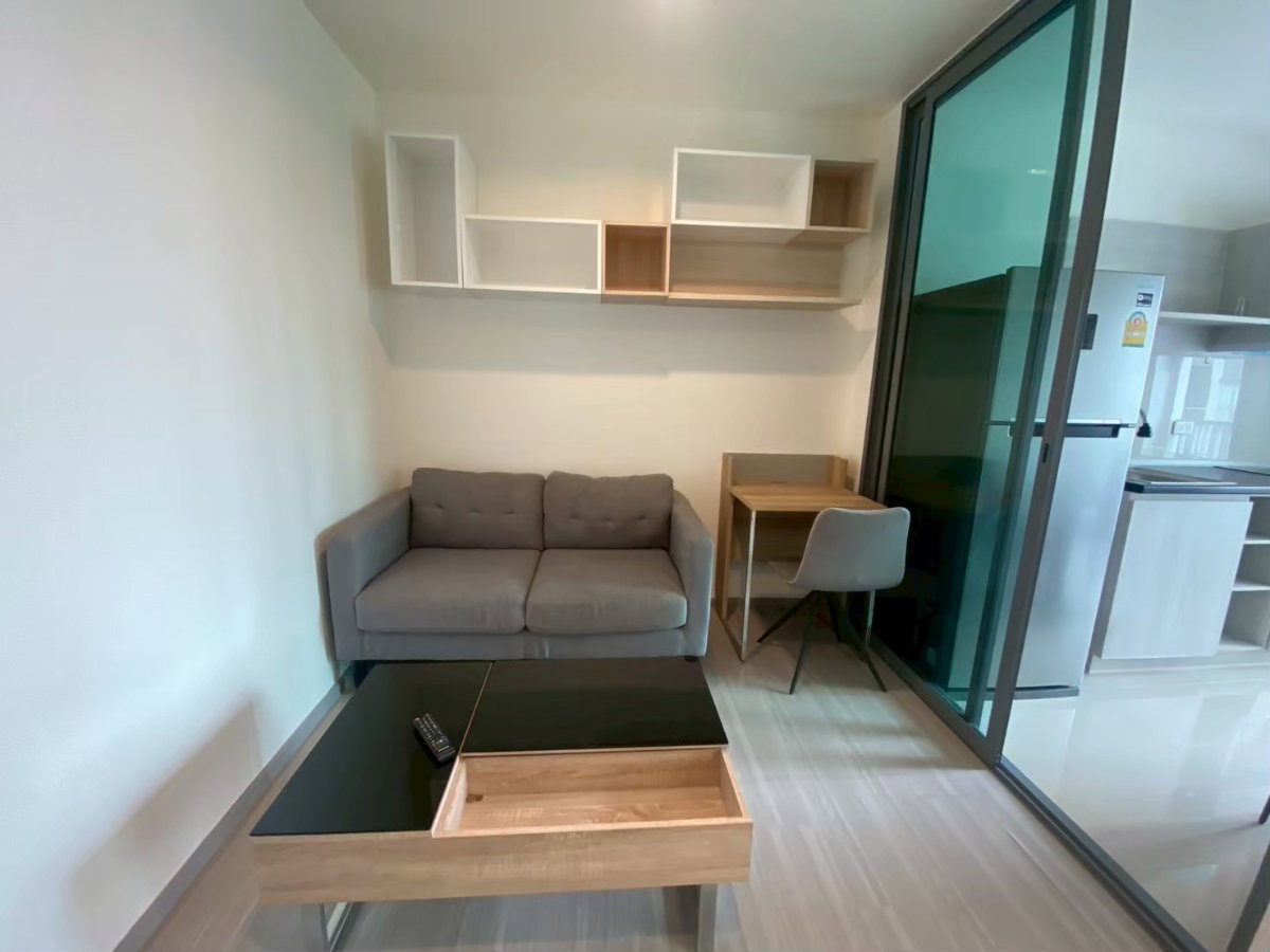 picture 𝐀𝐬𝐩𝐢𝐫𝐞 𝐒𝐚𝐭𝐡𝐨𝐫𝐧 𝐑𝐚𝐭𝐜𝐡𝐚𝐩𝐫𝐮𝐞𝐤 ✨Fully furniture ,ready to move in //contact LineID:@thirdproperty - 2/8